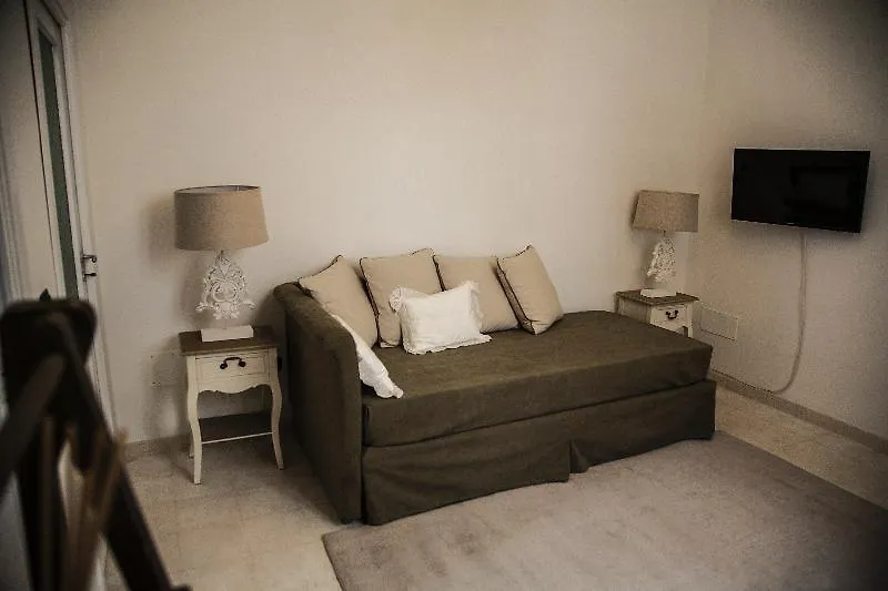 Santa Marta Suites & Apartments Lecce 2*,